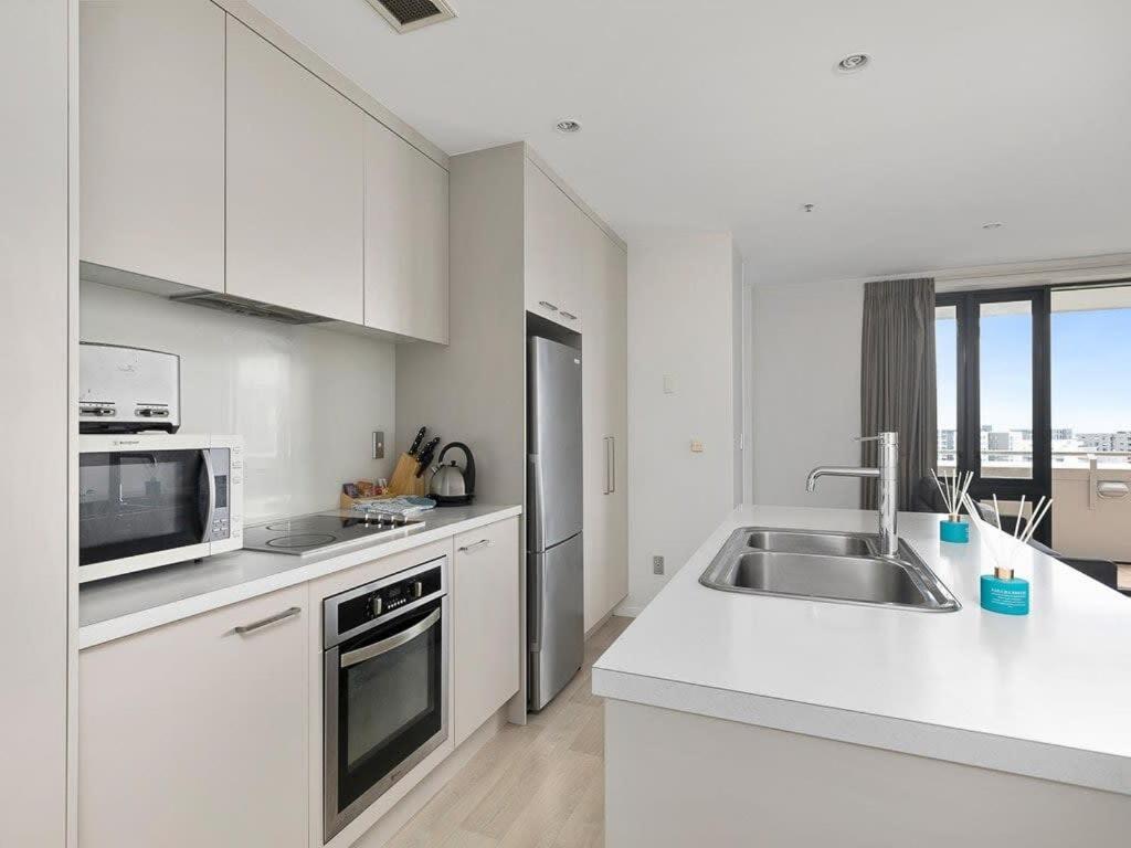 Beautiful Sky Tower View Home Near K' Road W/ Free Parking Auckland Exteriér fotografie